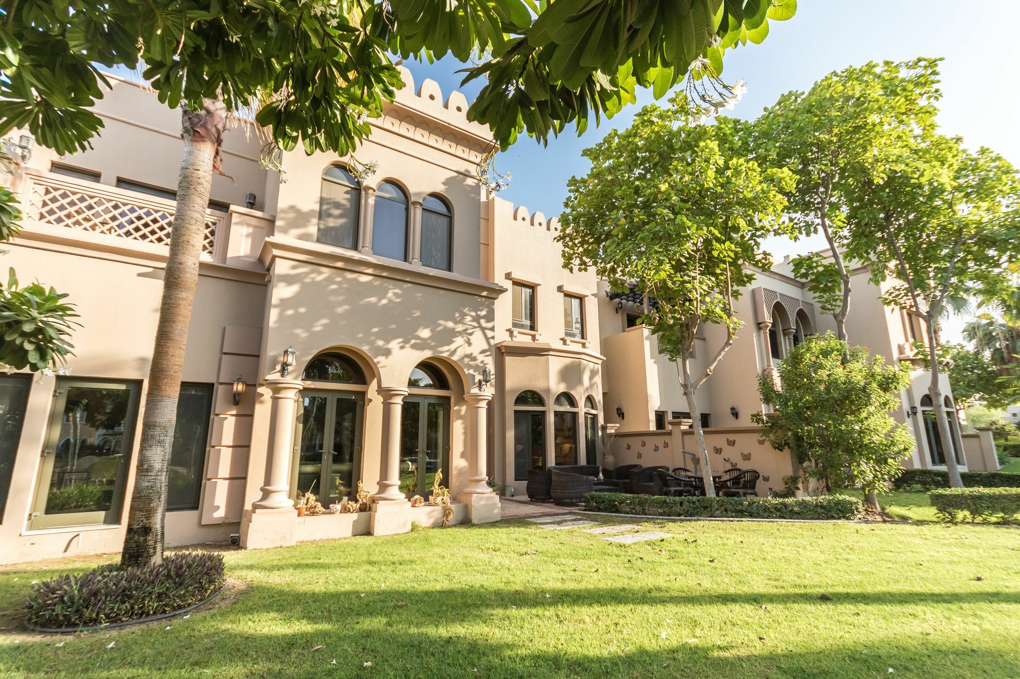 Yanjoon Holiday Homes - Palm Jumeirah Frond A Villas Dubai Exterior photo